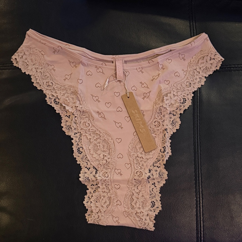 Skims Fits Everybody Lace Tanga Color- Mica Stretched Hearts. SZ-L